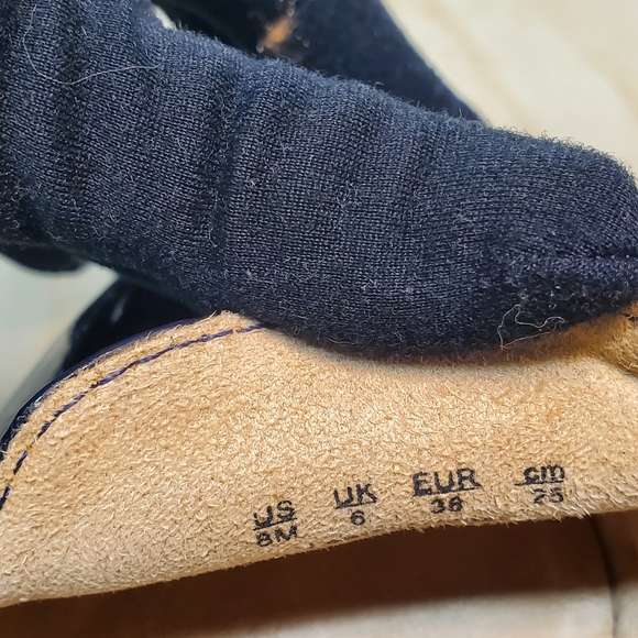 Naturalizer Navy Blue Patent Leather Platform Loafers Size 8 - Picture 14 of 16